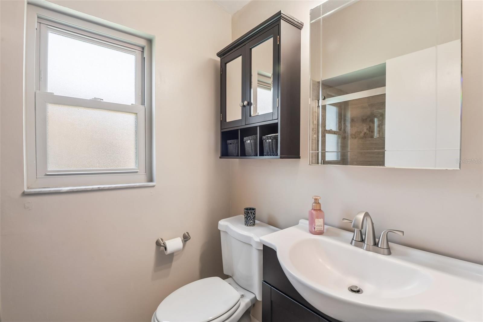 Image 17 of 37 For 3463 Northridge Drive