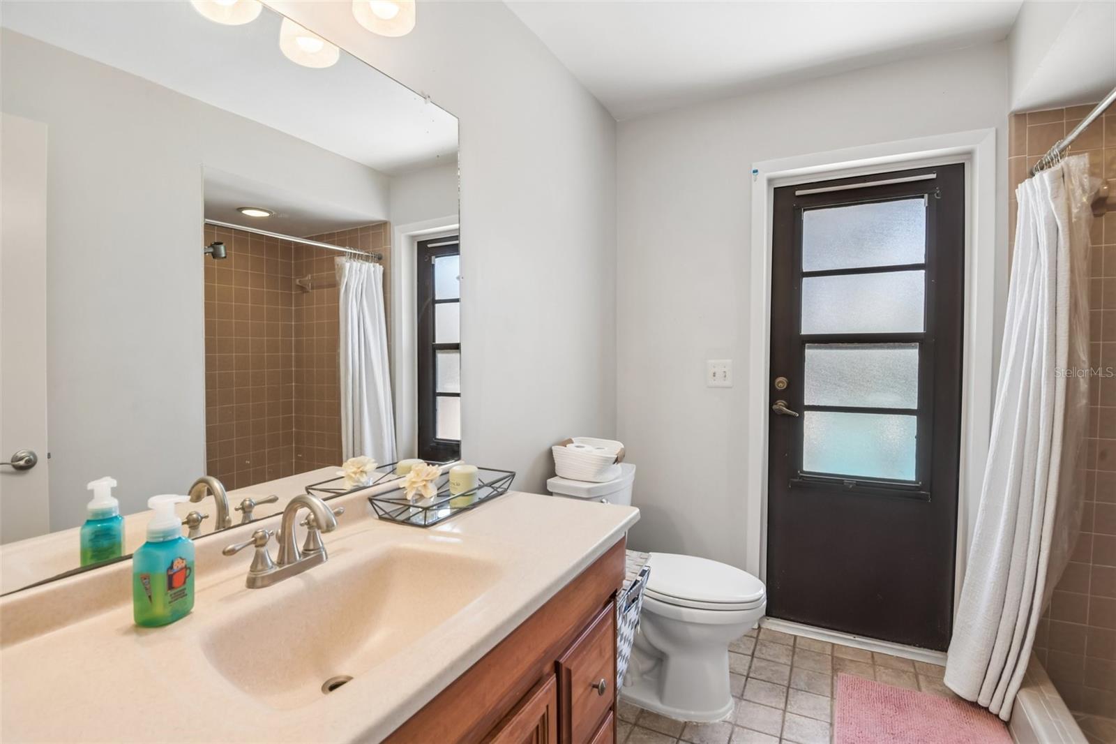 Image 25 of 37 For 3463 Northridge Drive