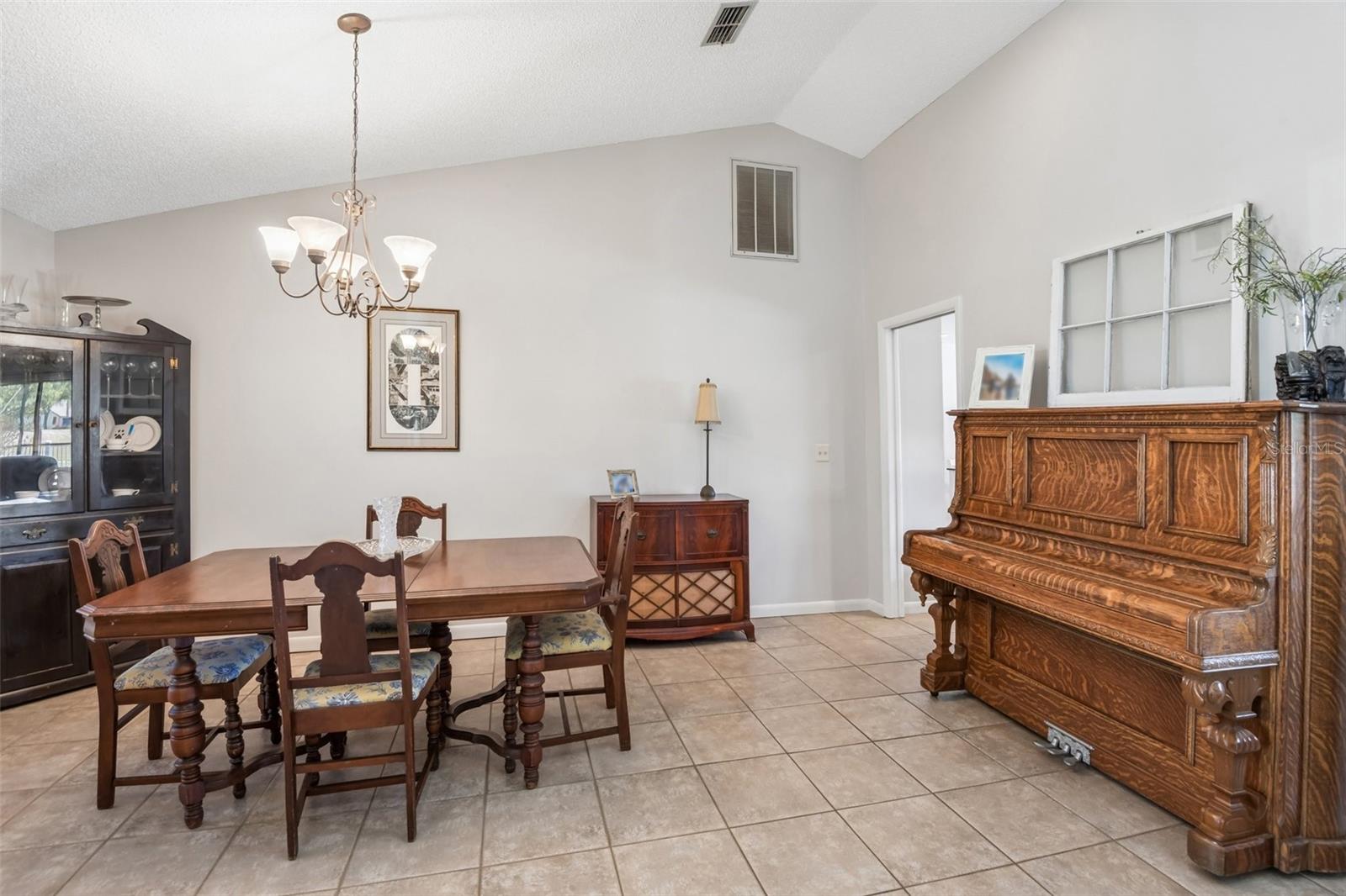 Image 5 of 37 For 3463 Northridge Drive