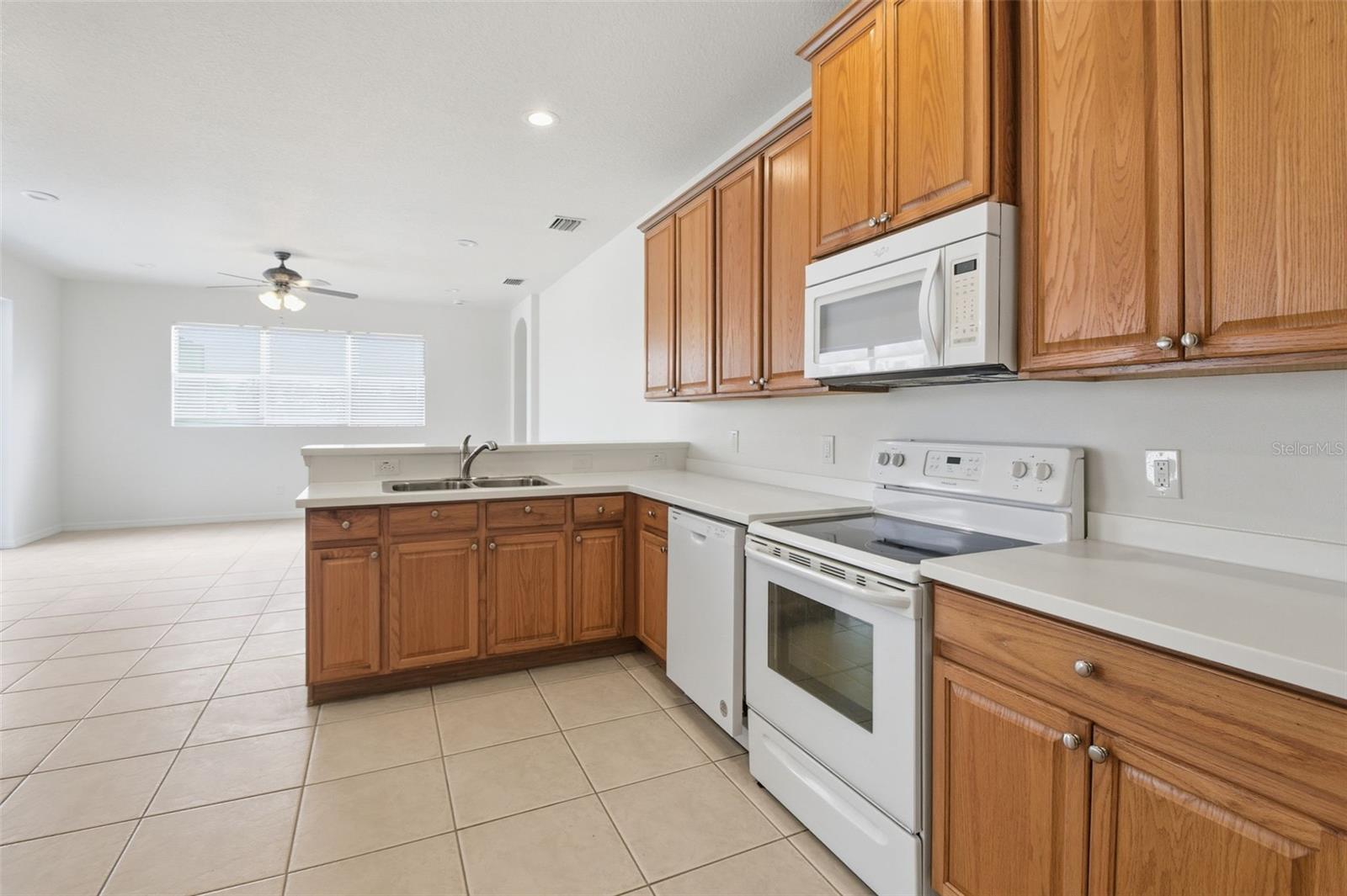 Image 12 of 51 For 12323 30th Street E