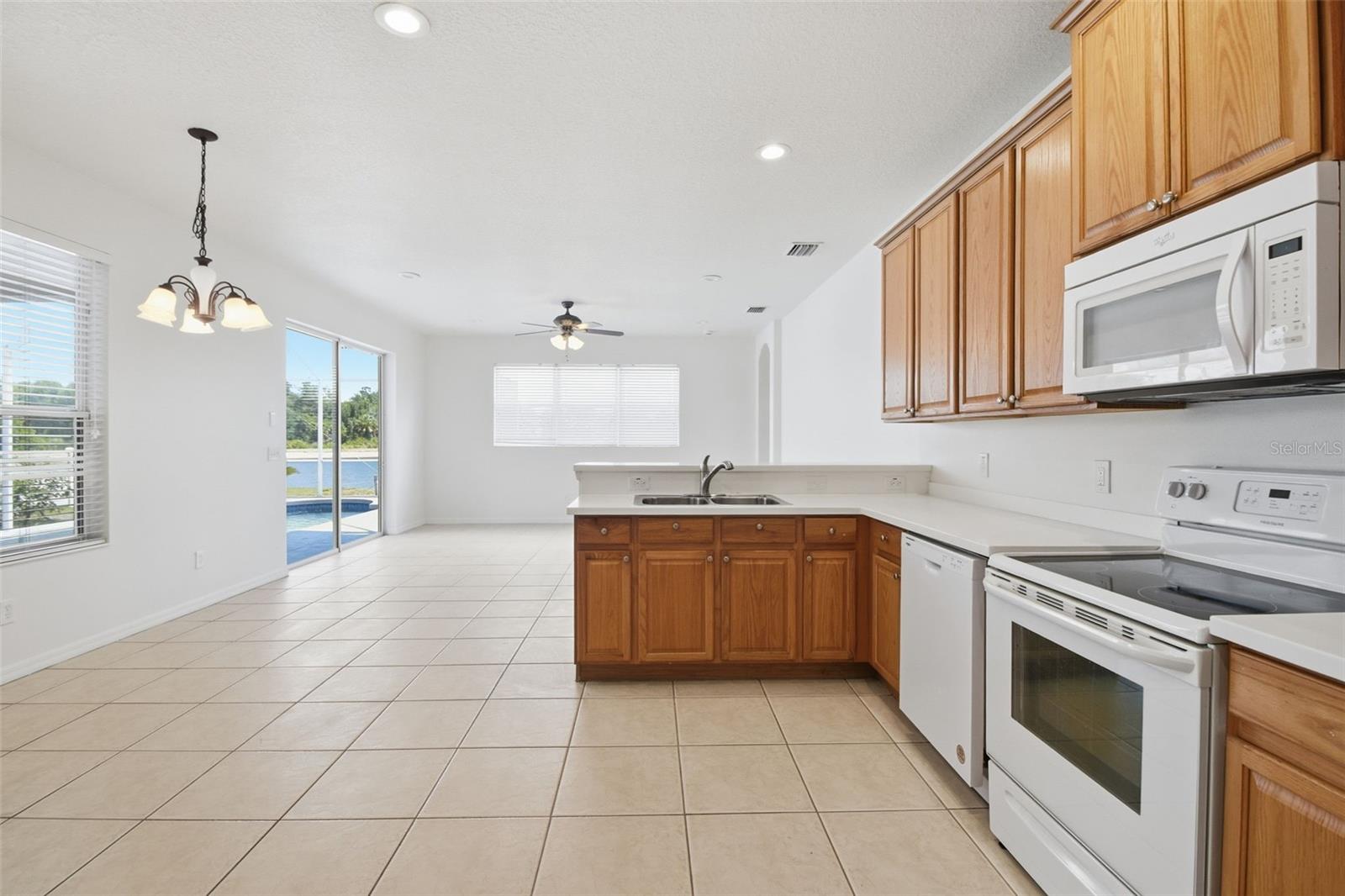 Image 13 of 51 For 12323 30th Street E