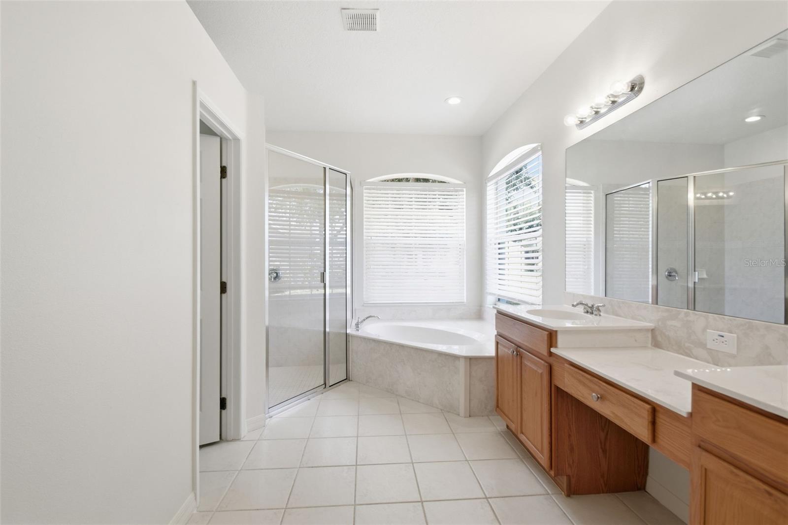 Image 37 of 51 For 12323 30th Street E