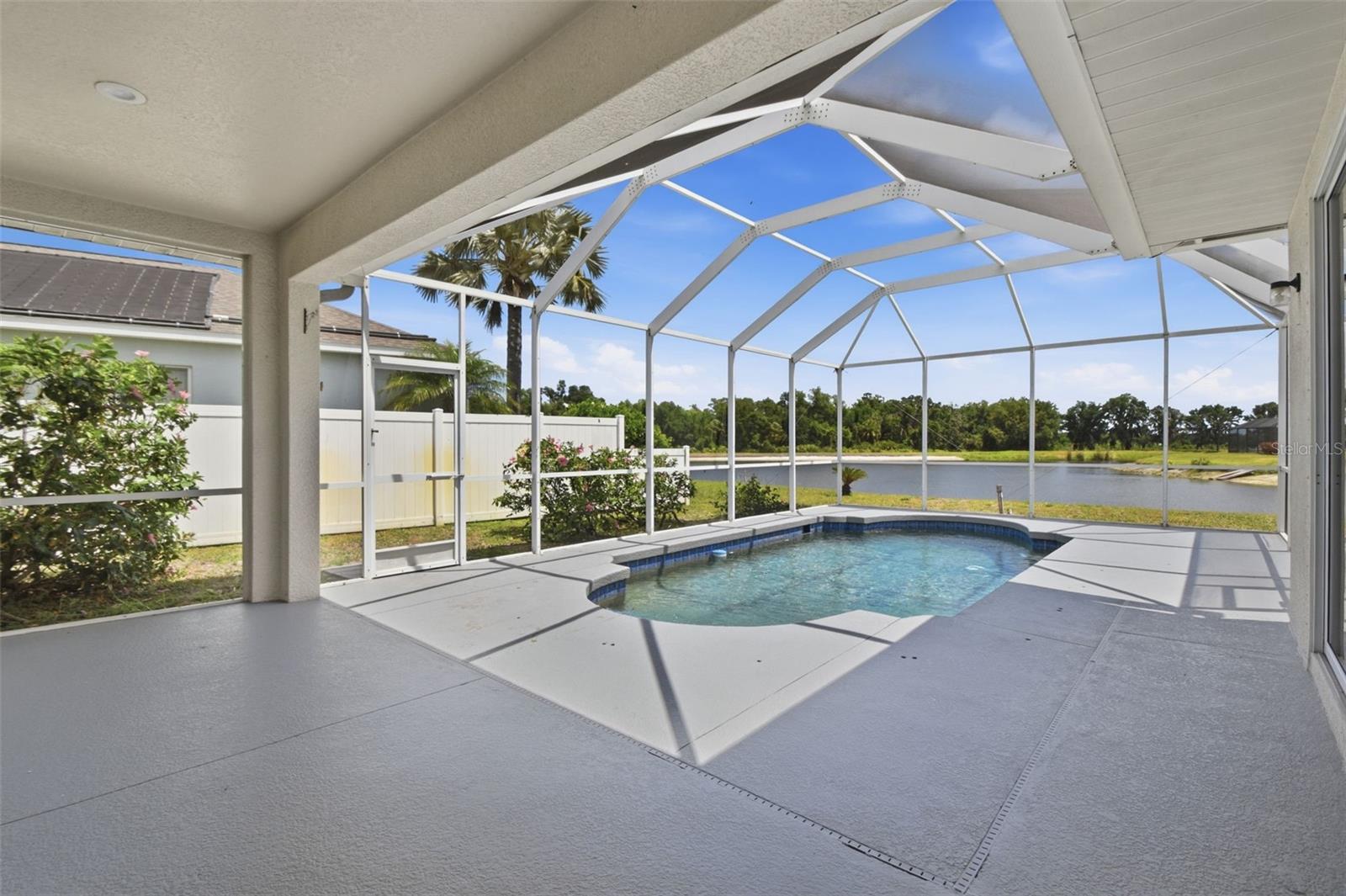 Image 42 of 51 For 12323 30th Street E