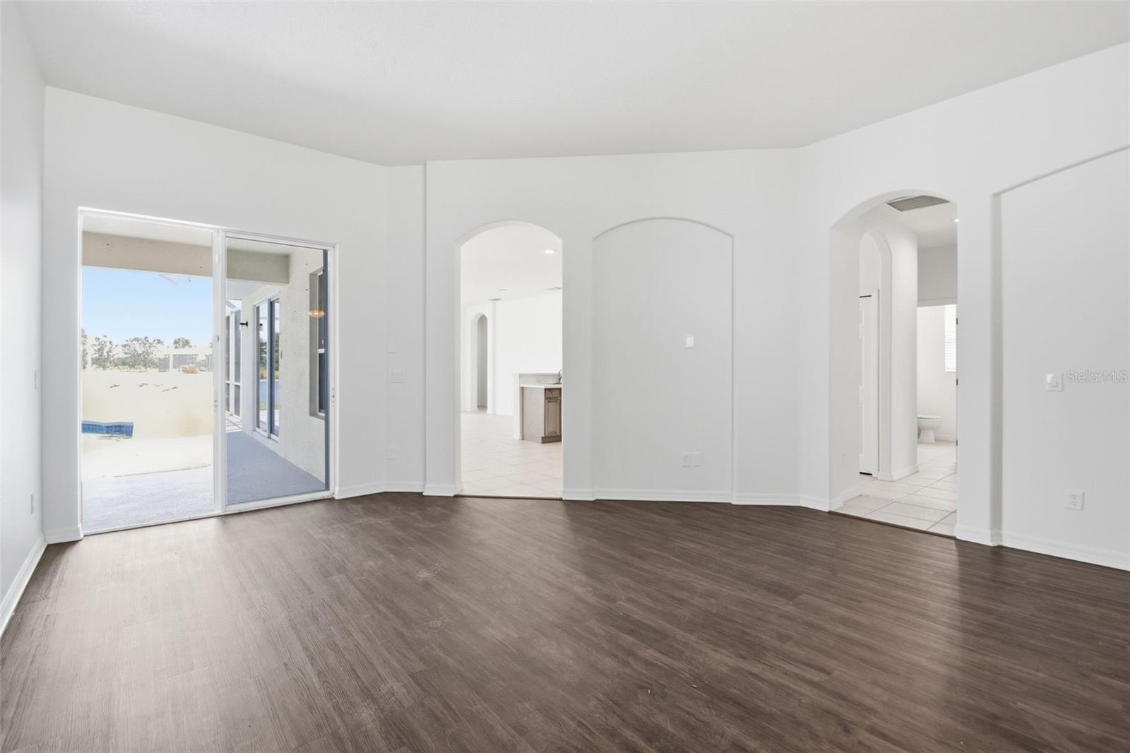 Image 6 of 51 For 12323 30th Street E