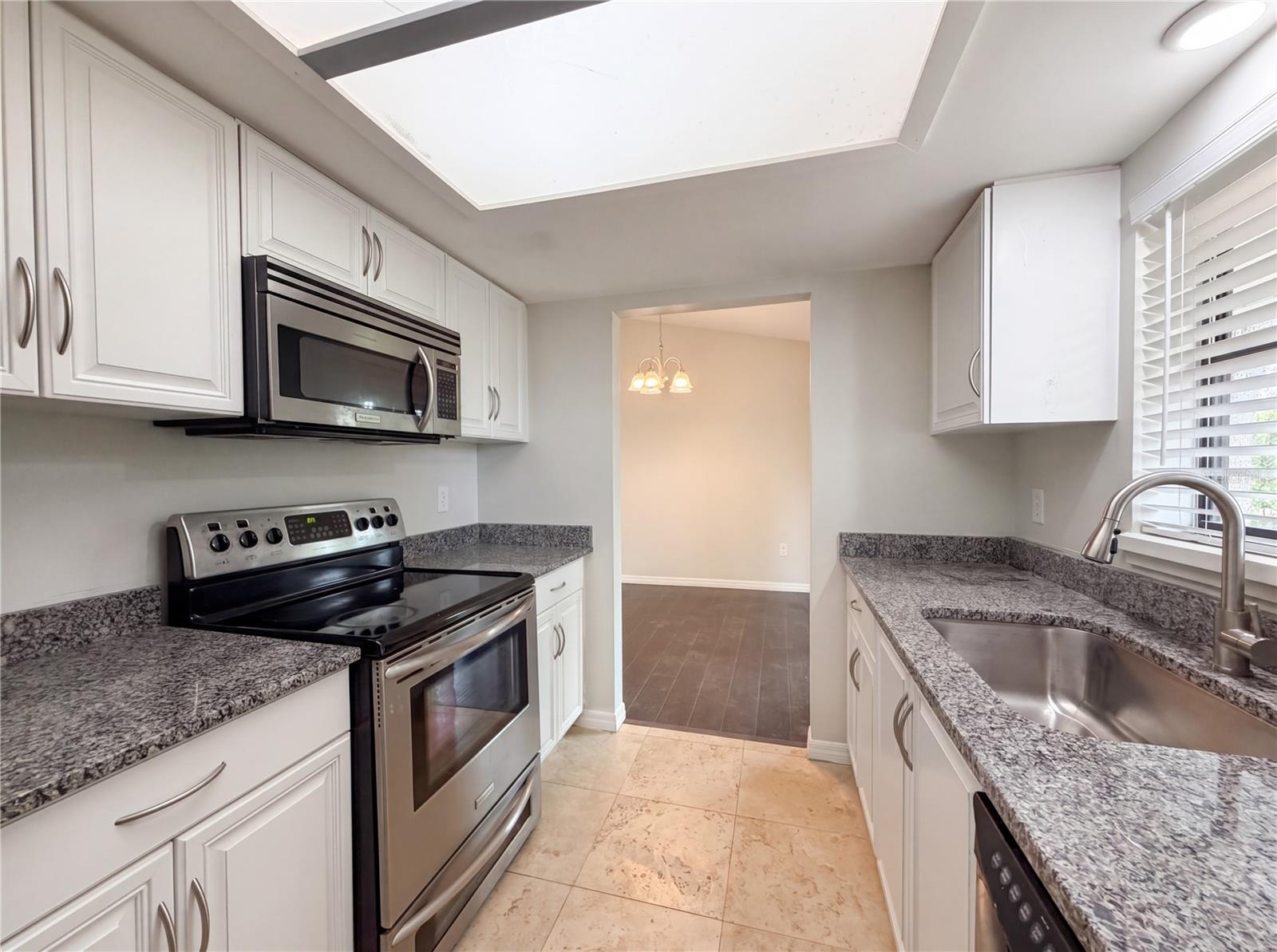 Image 6 of 21 For 3622 Shady Grove Circle