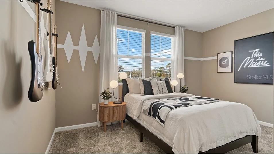 Image 11 of 20 For 828 Aubey Lane