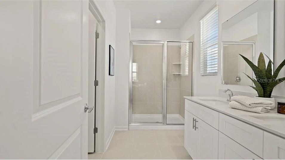 Image 9 of 20 For 828 Aubey Lane