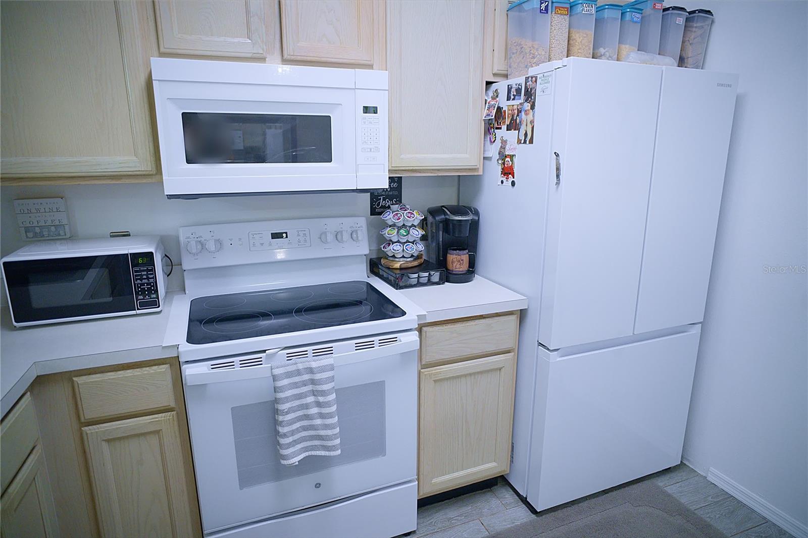 Image 11 of 21 For 408 Raymond Street