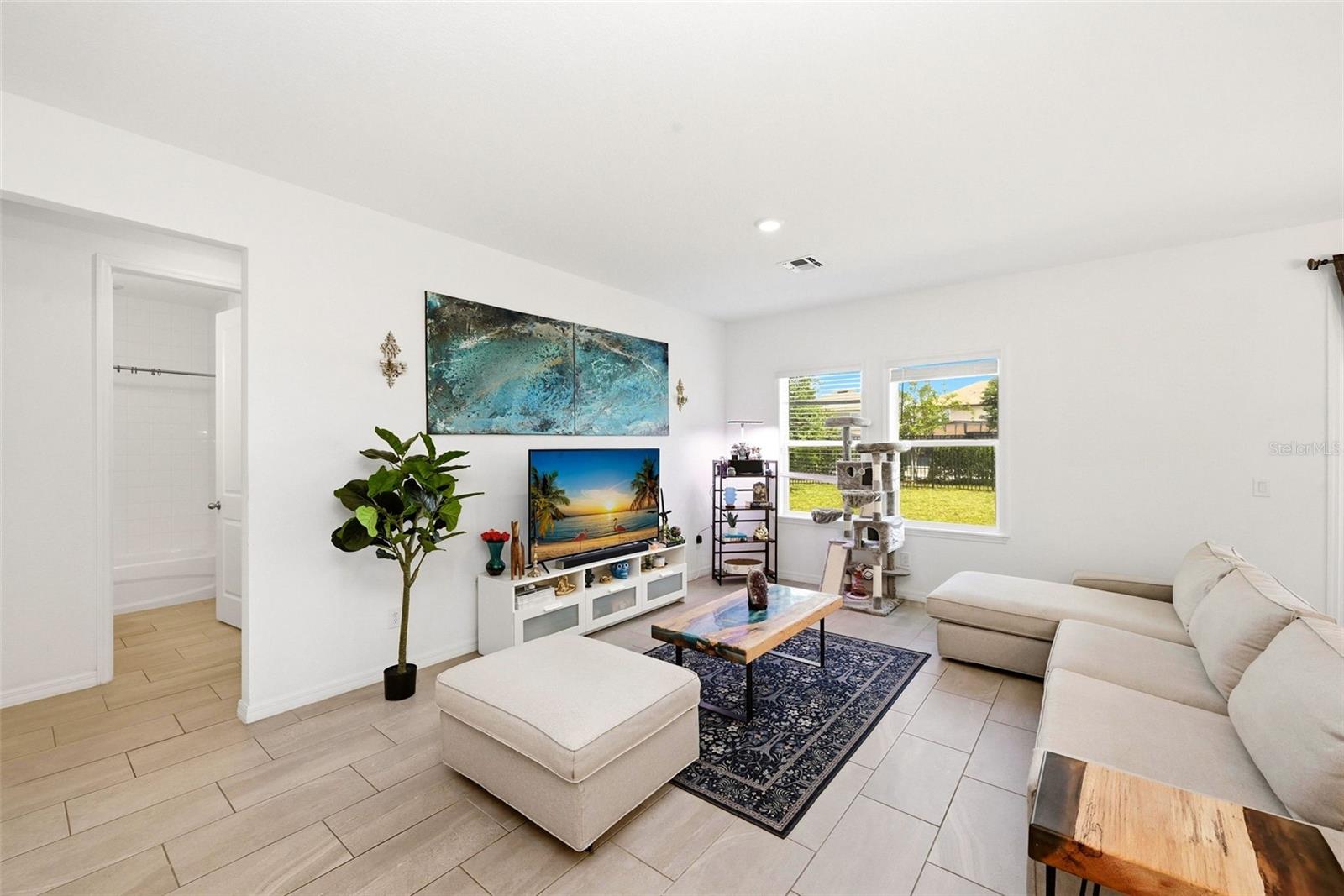 Image 13 of 32 For 2162 Derwent Drive