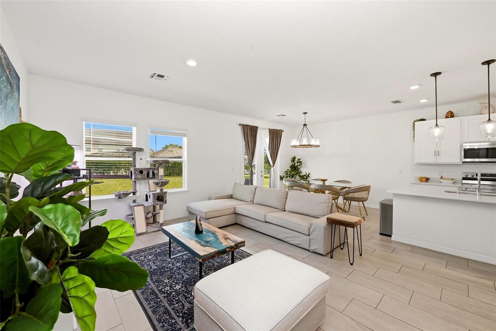 Image 14 of 32 For 2162 Derwent Drive