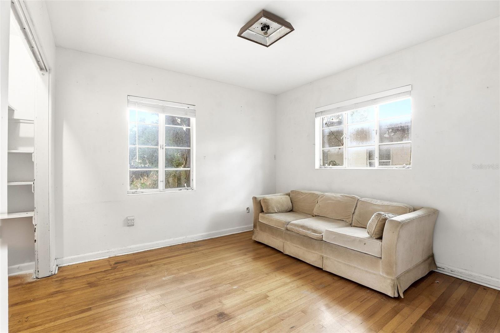 Image 27 of 35 For 1421 Fairview Street