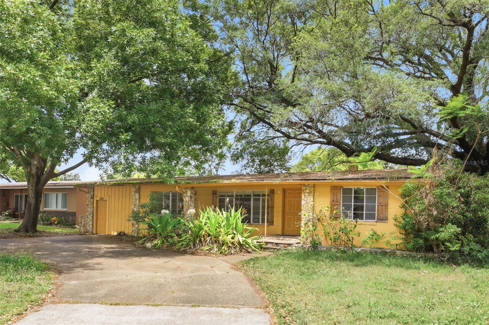 Image 4 of 35 For 1421 Fairview Street