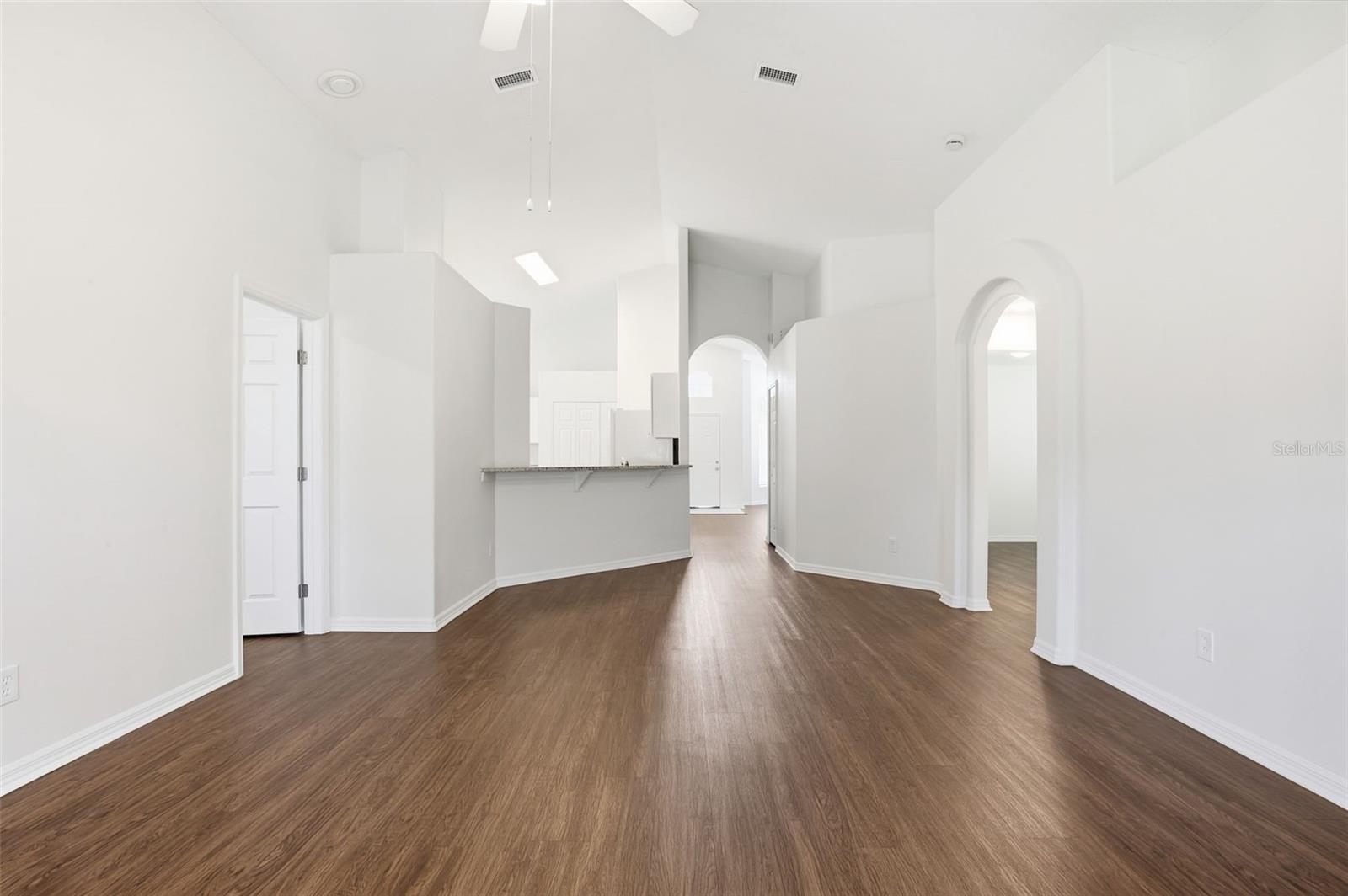 Image 11 of 38 For 1353 Crimson Clover Lane