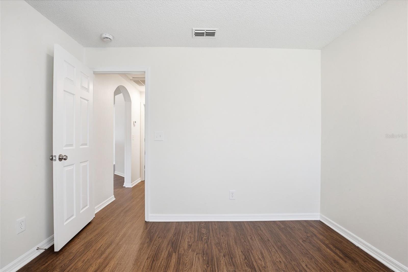 Image 29 of 38 For 1353 Crimson Clover Lane