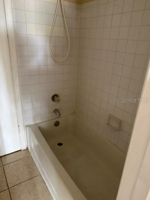 Image 5 of 10 For 208 Afton Square 208