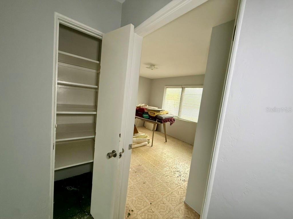 Image 15 of 23 For 2155 Webber Street