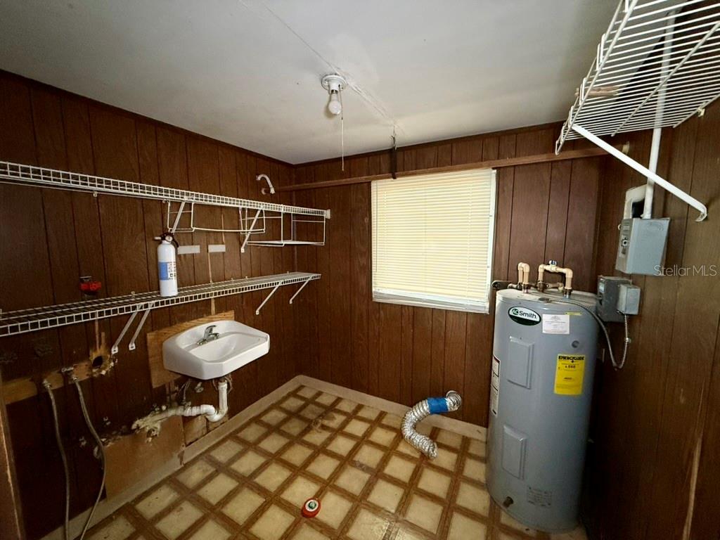 Image 8 of 23 For 2155 Webber Street