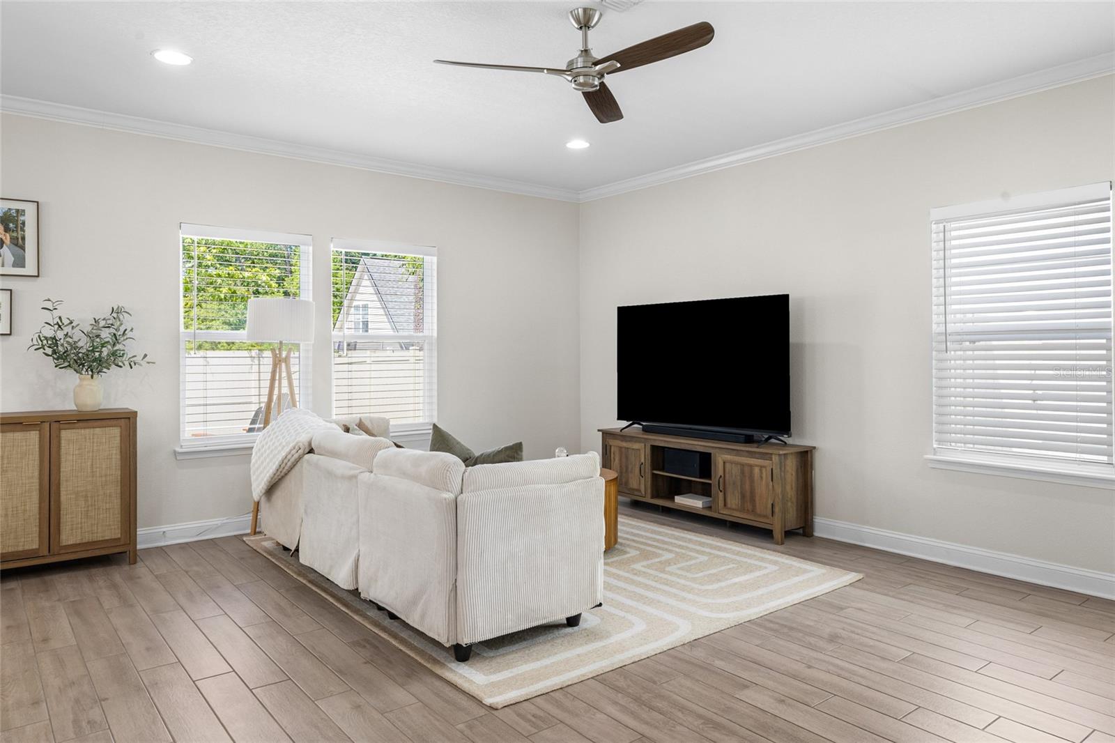 Image 11 of 57 For 3917 Coastal Cove Circle