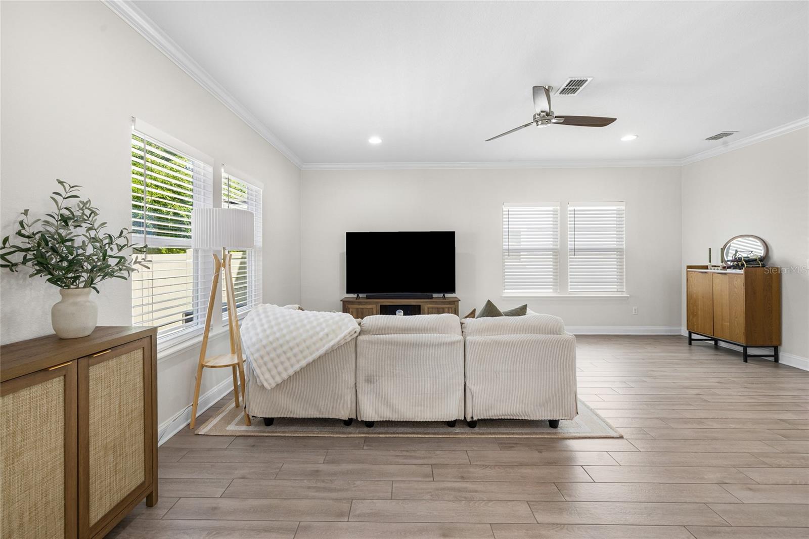 Image 12 of 57 For 3917 Coastal Cove Circle