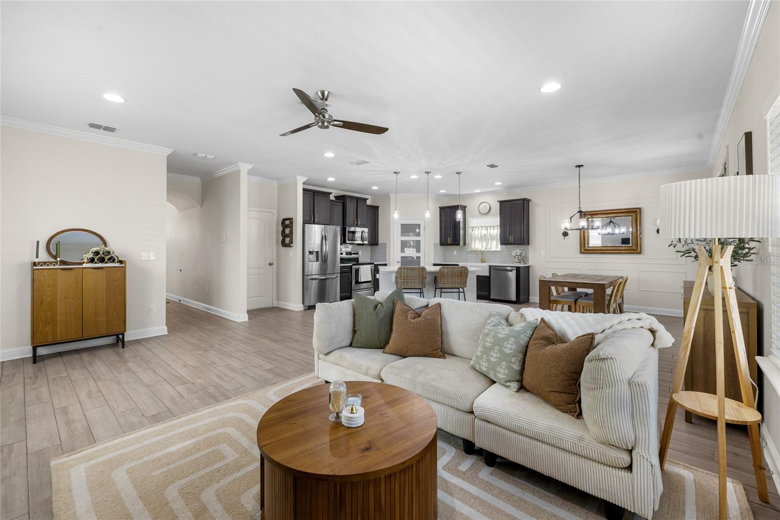 Image 15 of 57 For 3917 Coastal Cove Circle