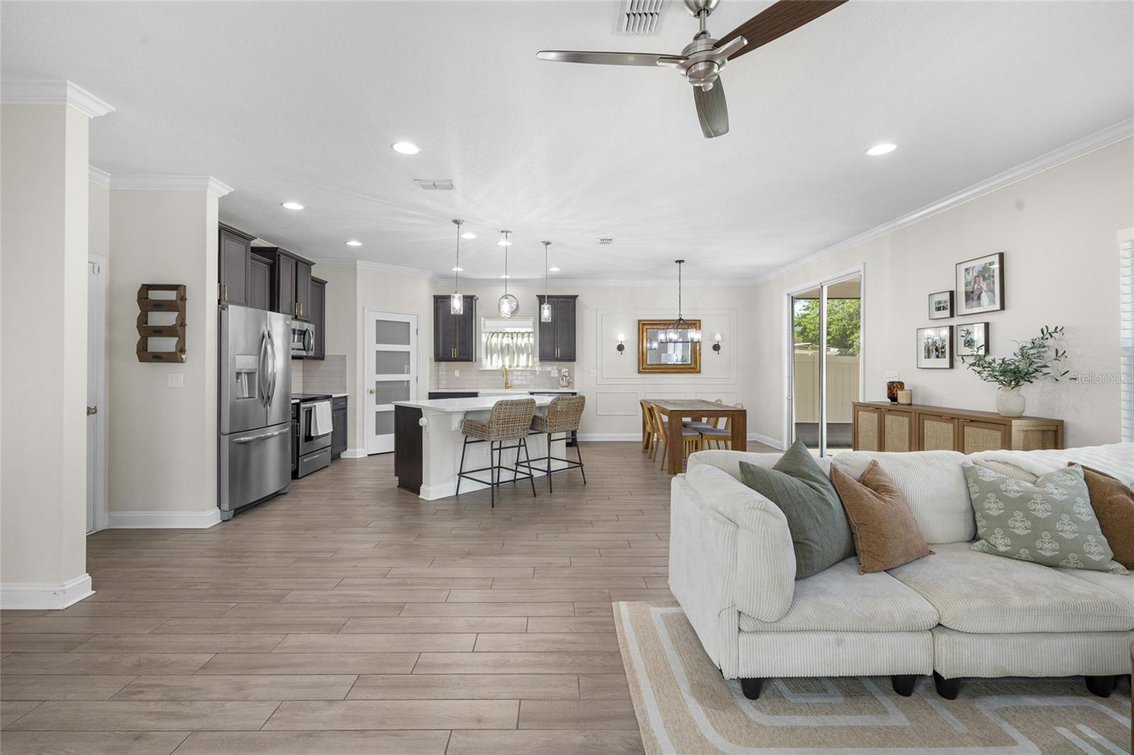 Image 17 of 57 For 3917 Coastal Cove Circle