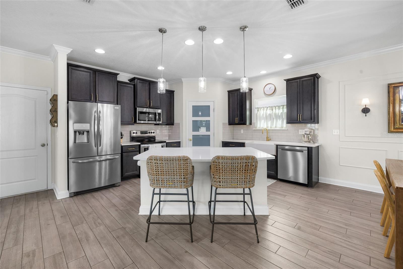 Image 19 of 57 For 3917 Coastal Cove Circle