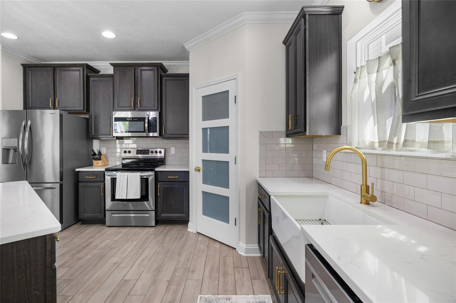 Image 21 of 57 For 3917 Coastal Cove Circle