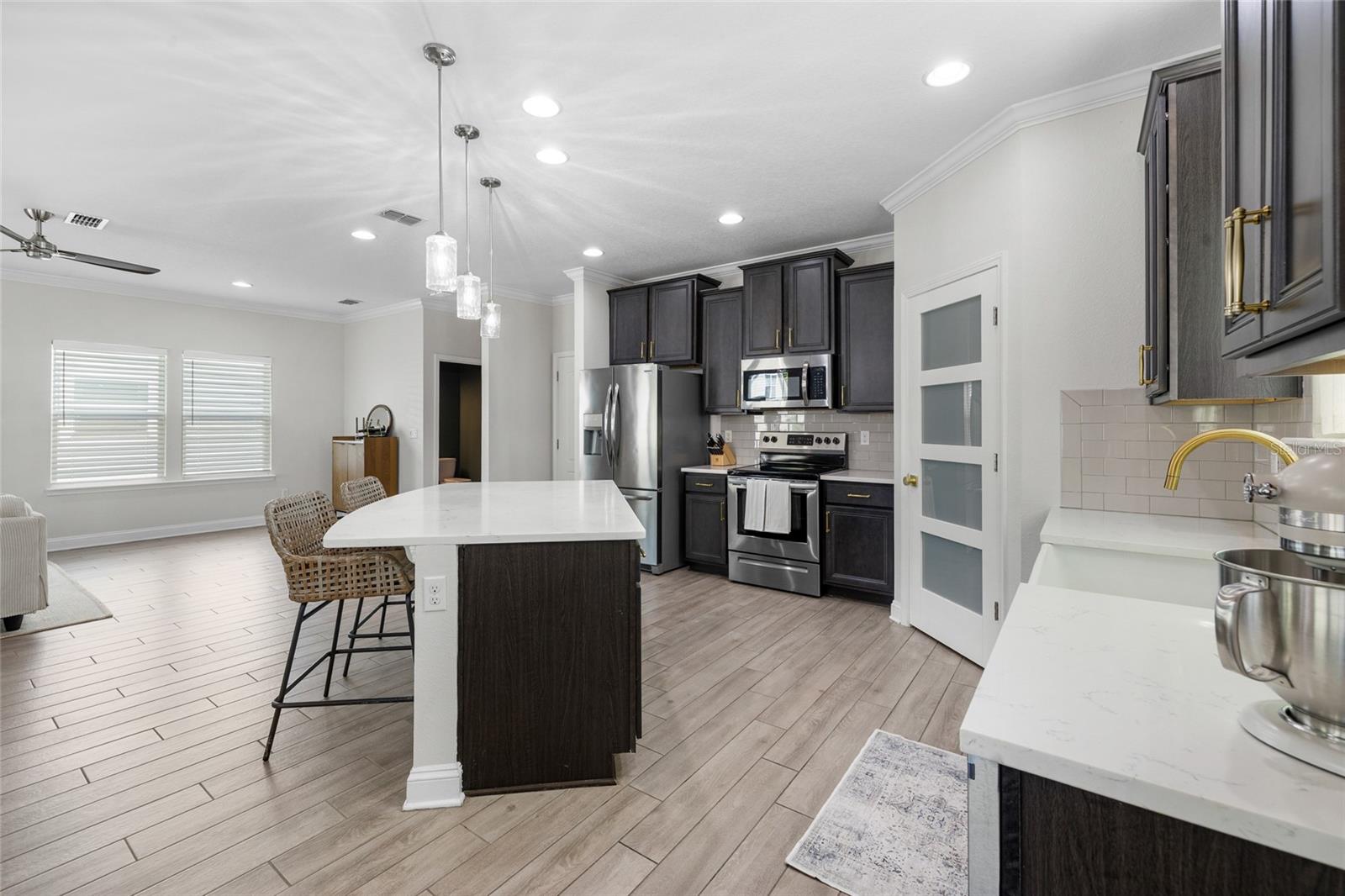 Image 22 of 57 For 3917 Coastal Cove Circle