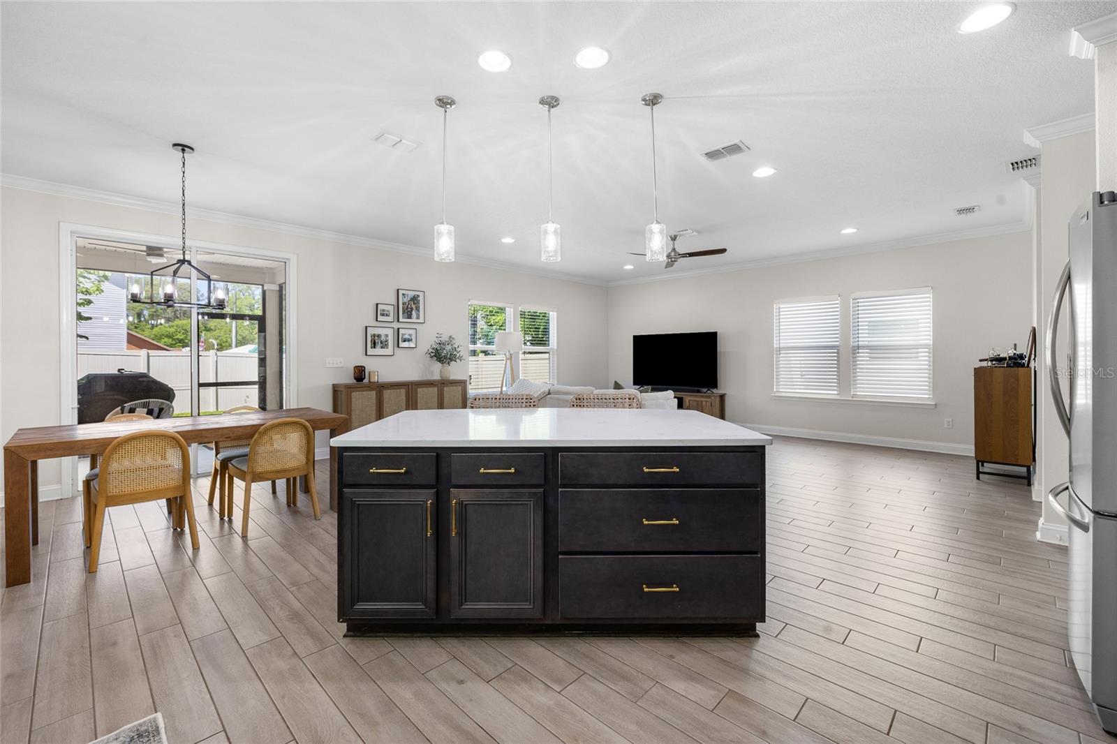 Image 25 of 57 For 3917 Coastal Cove Circle