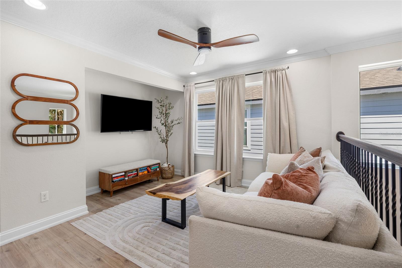 Image 32 of 57 For 3917 Coastal Cove Circle