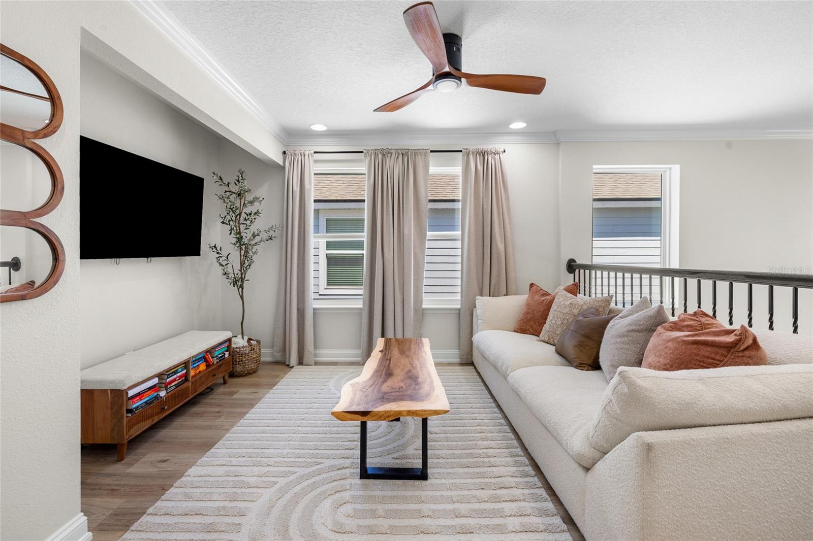 Image 33 of 57 For 3917 Coastal Cove Circle