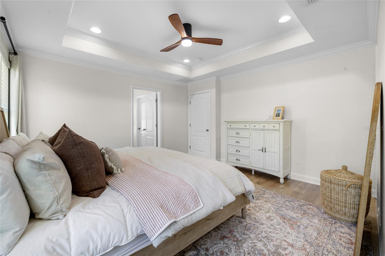 Image 37 of 57 For 3917 Coastal Cove Circle