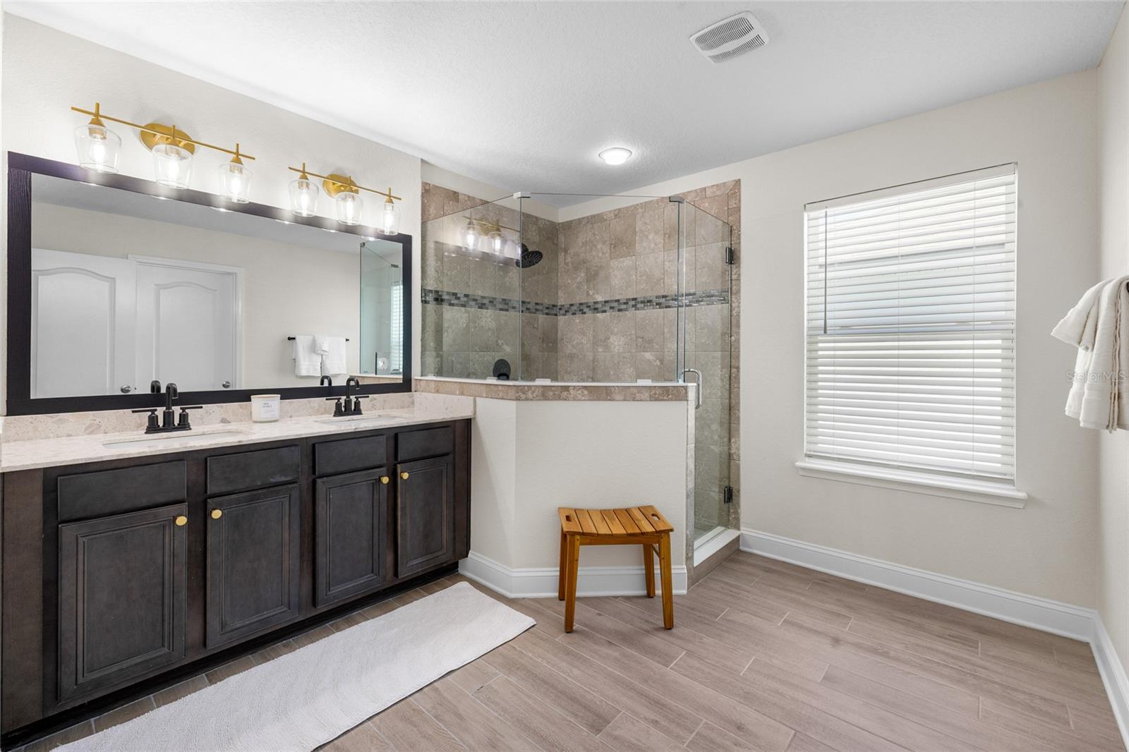 Image 39 of 57 For 3917 Coastal Cove Circle