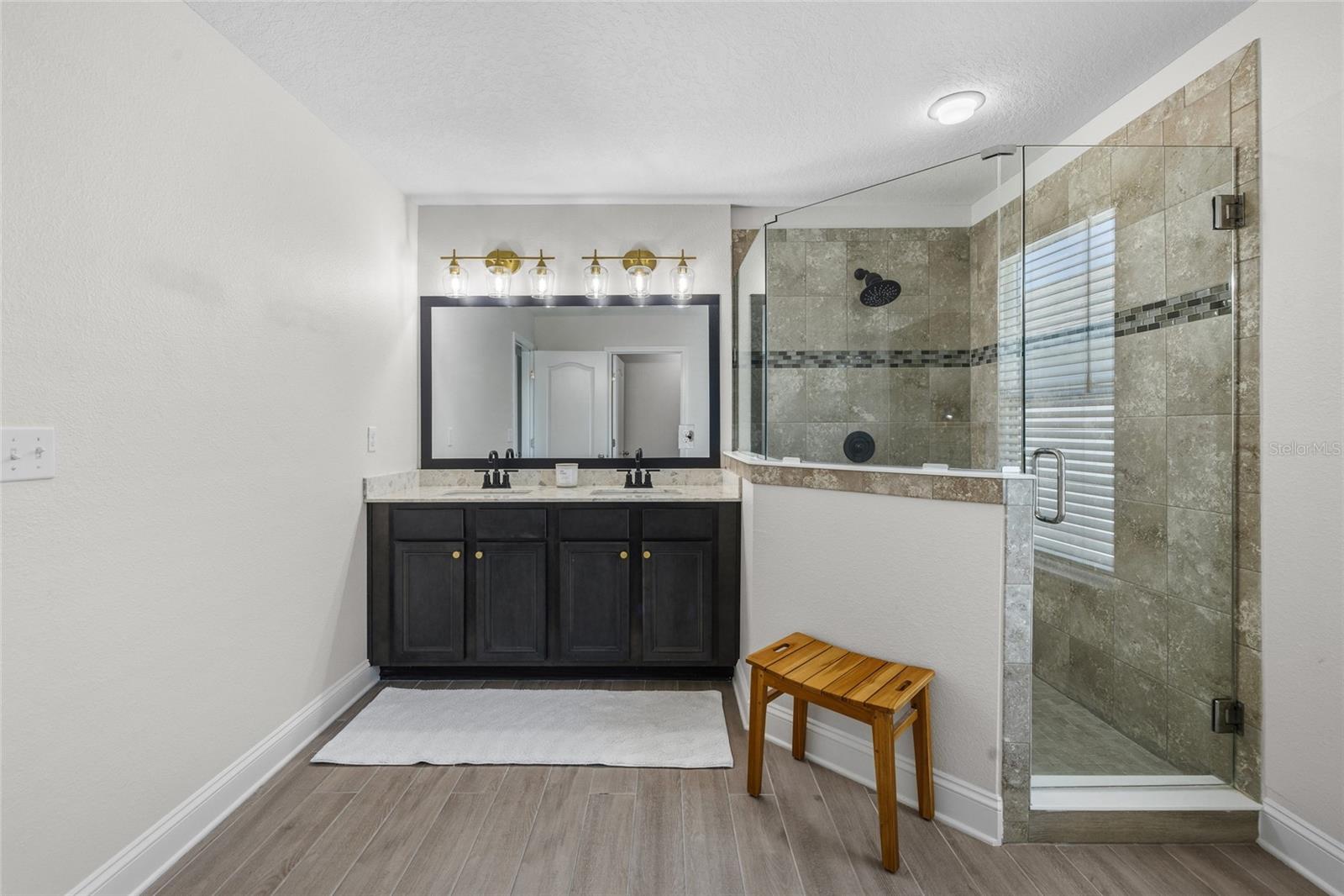 Image 41 of 57 For 3917 Coastal Cove Circle