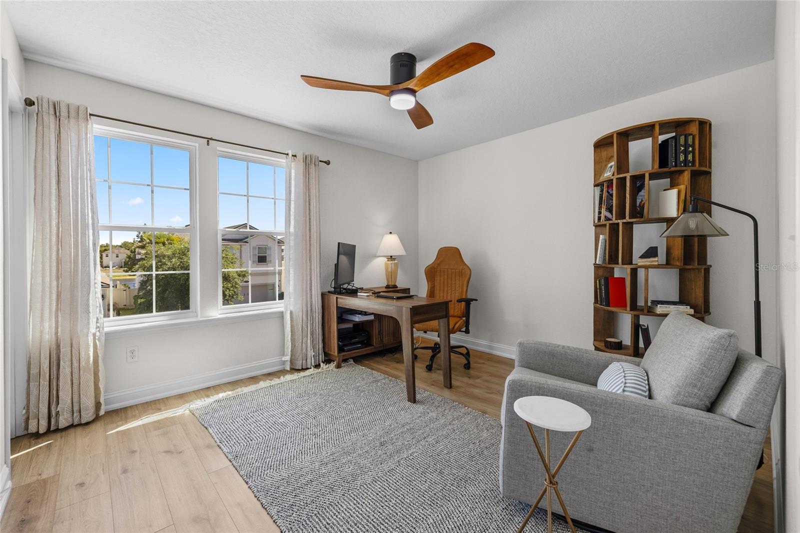 Image 44 of 57 For 3917 Coastal Cove Circle