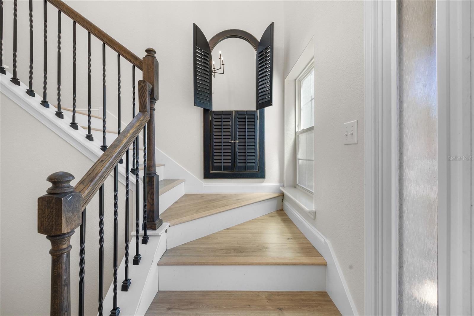 Image 8 of 57 For 3917 Coastal Cove Circle