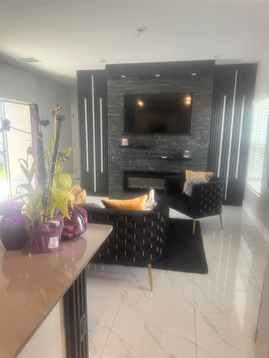 Image 5 of 19 For 7245 Sienna Oak Alley