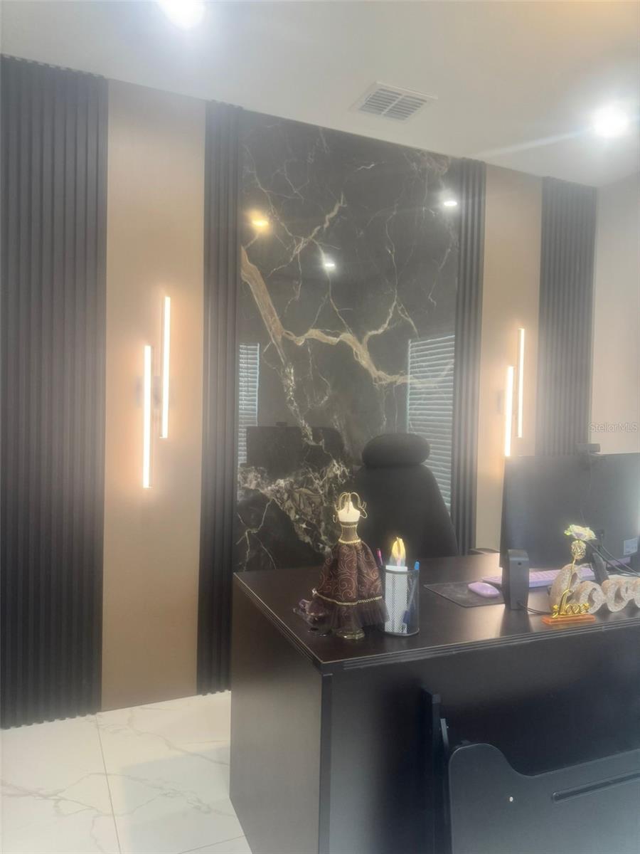 Image 6 of 19 For 7245 Sienna Oak Alley