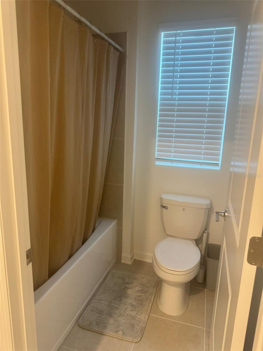 Image 9 of 19 For 7245 Sienna Oak Alley