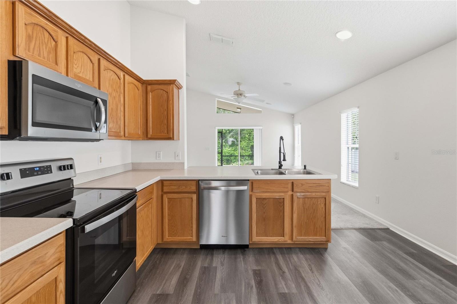 Image 18 of 46 For 11112 Taeda Drive