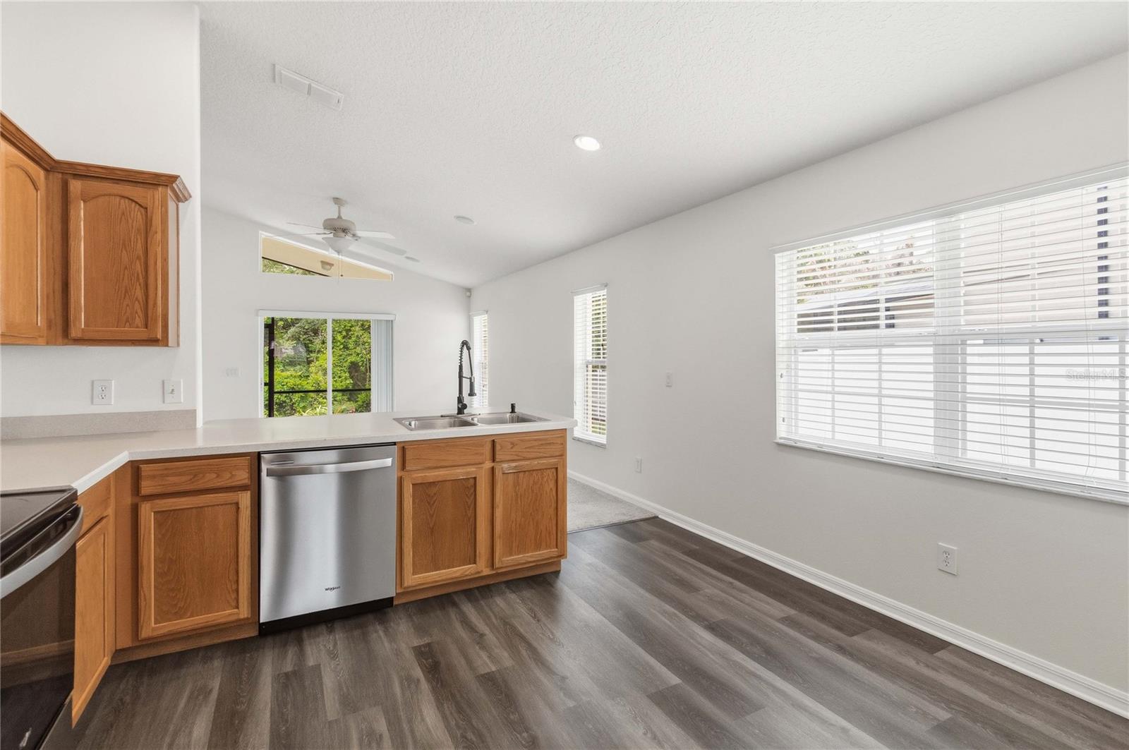 Image 19 of 46 For 11112 Taeda Drive