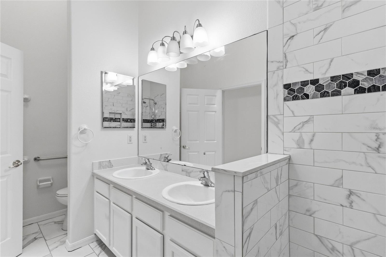 Image 32 of 46 For 11112 Taeda Drive