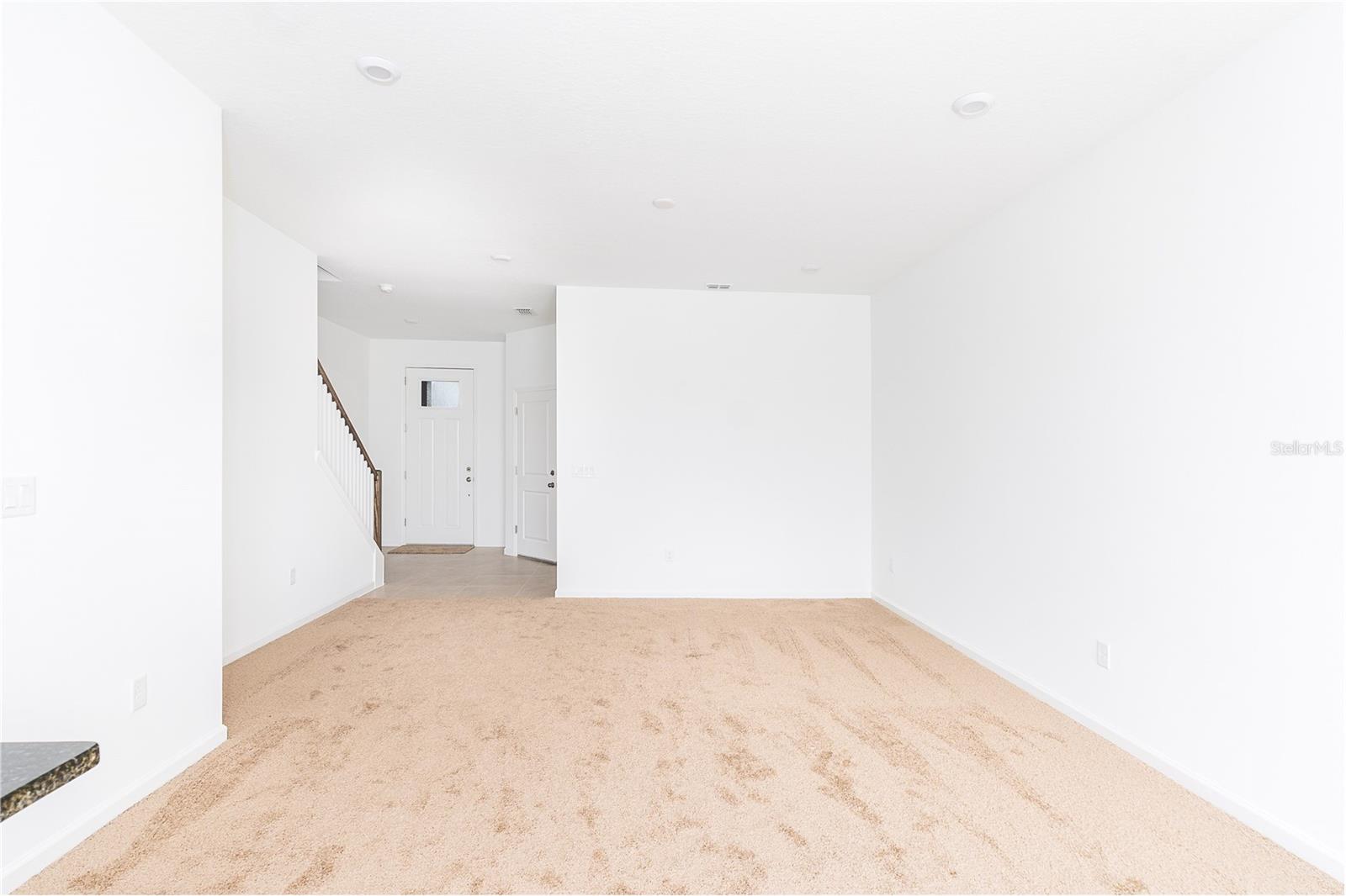 Image 18 of 23 For 987 Spring Palms Loop Loop