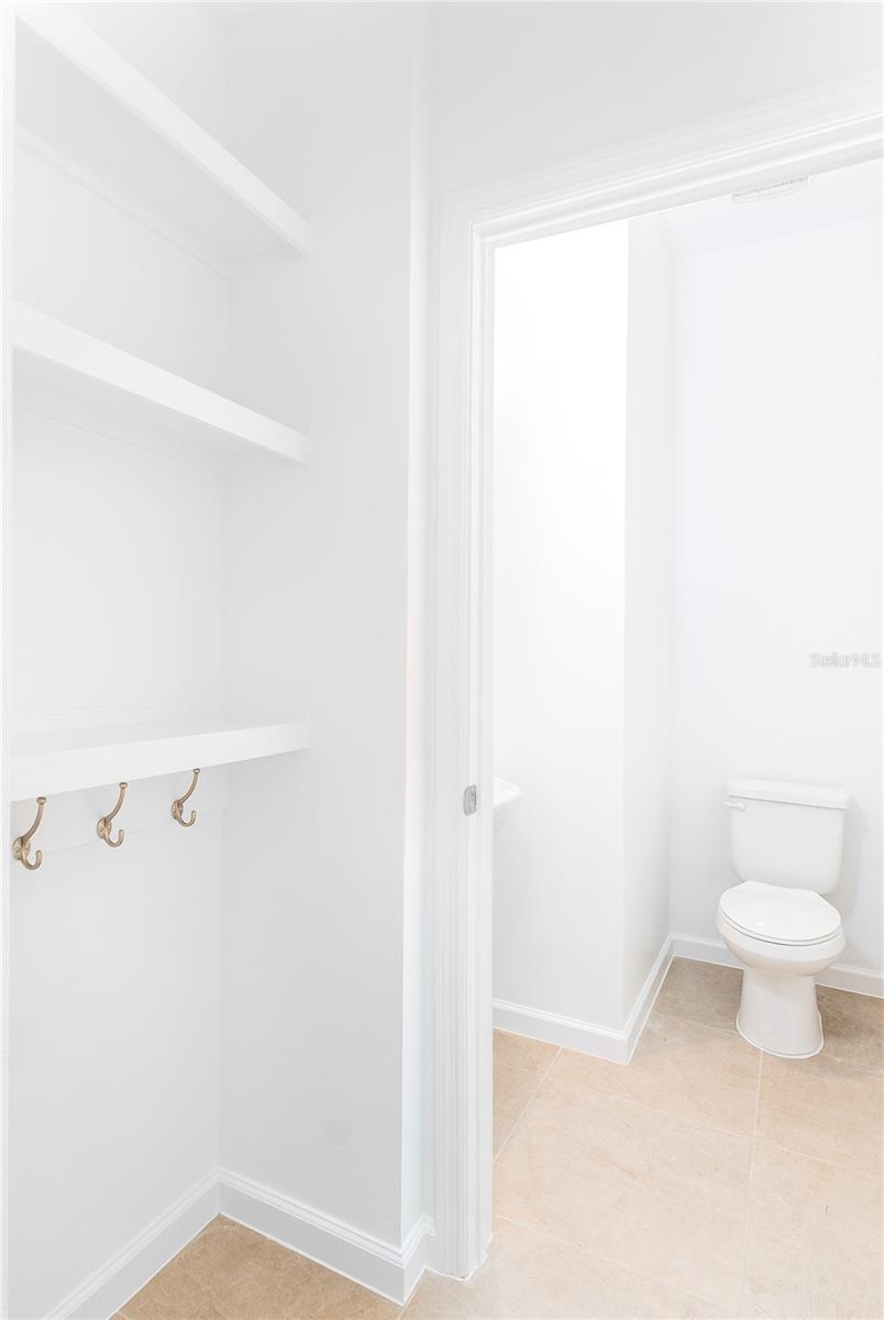 Image 19 of 23 For 987 Spring Palms Loop Loop