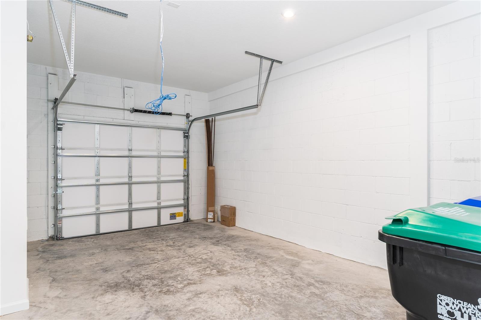 Image 20 of 23 For 987 Spring Palms Loop Loop