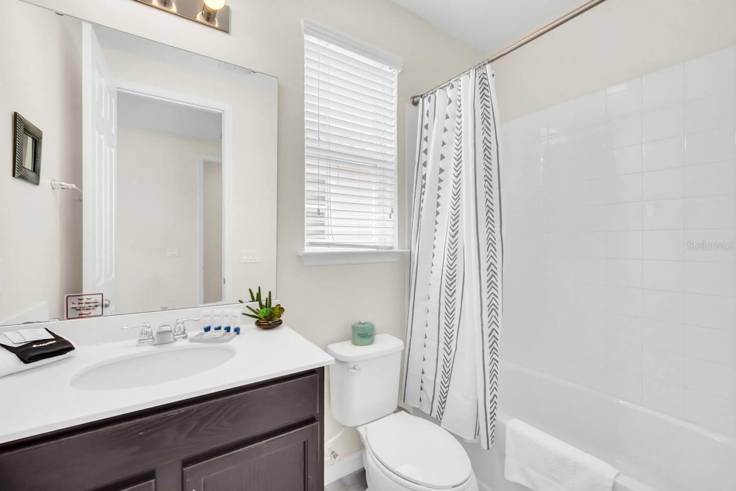 Image 29 of 60 For 9009 Egret Mills Terrace