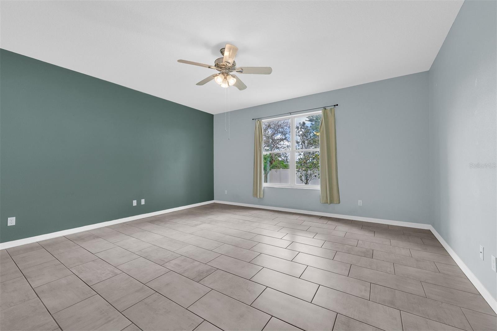 Image 19 of 41 For 1493 Pine Marsh Loop