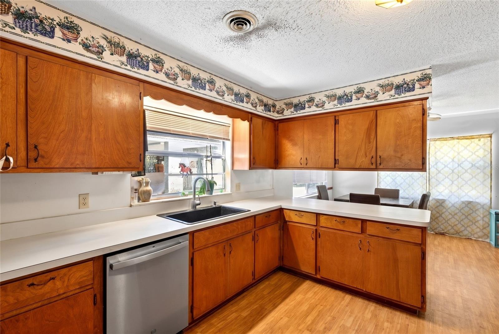 Image 19 of 23 For 6174 125th Place