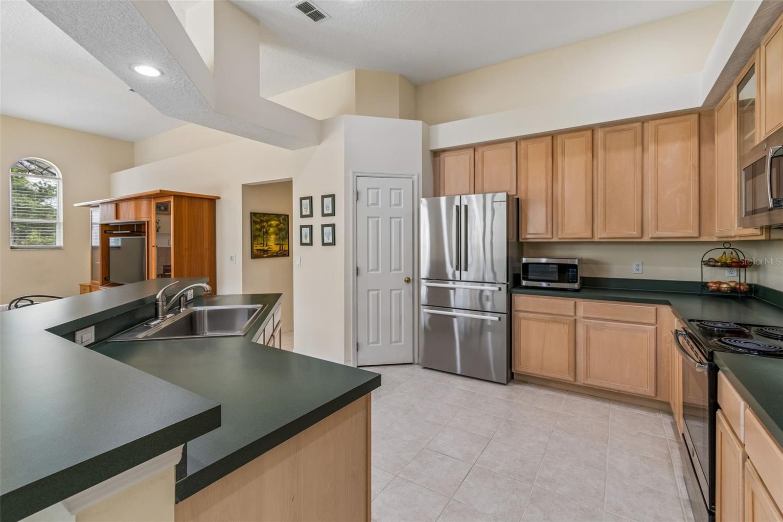 Image 10 of 52 For 8607 Terrace Pines Court