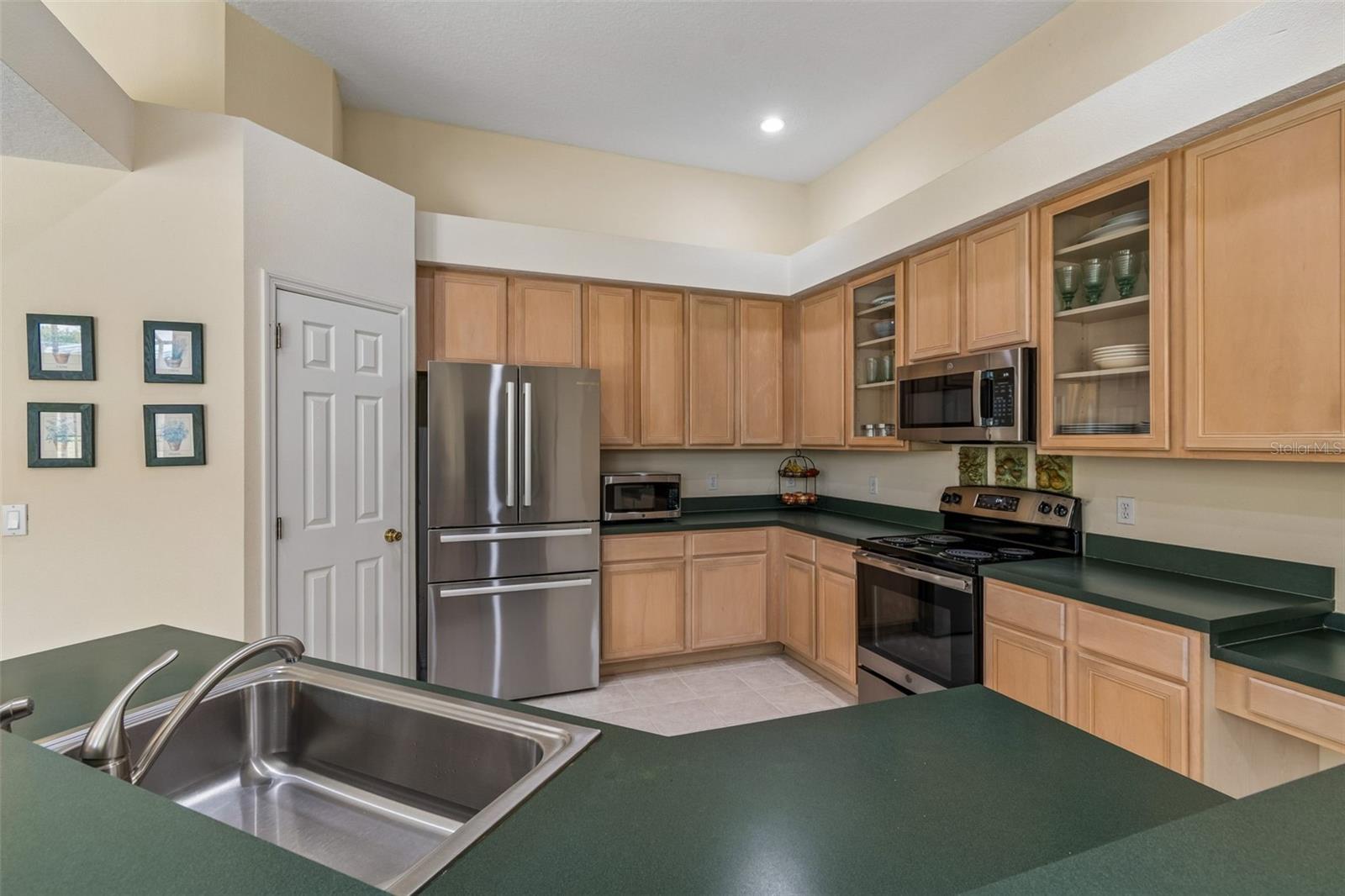 Image 11 of 52 For 8607 Terrace Pines Court